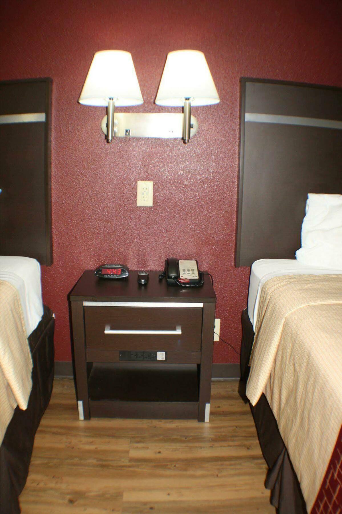 Red Roof Inn Plus+ Nashville Fairgrounds Ngoại thất bức ảnh